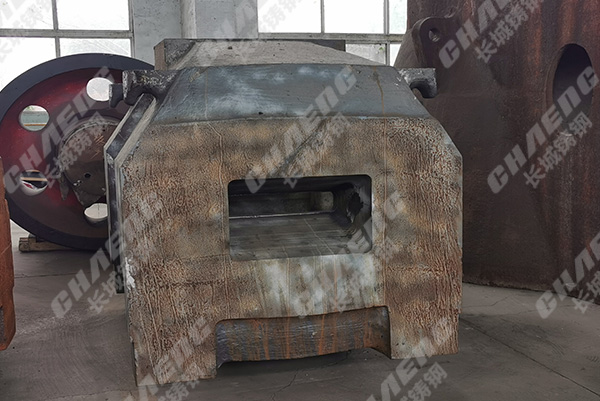 大型鑄鋼件加工廠怎樣降低軋機(jī)牌坊的缺陷率？